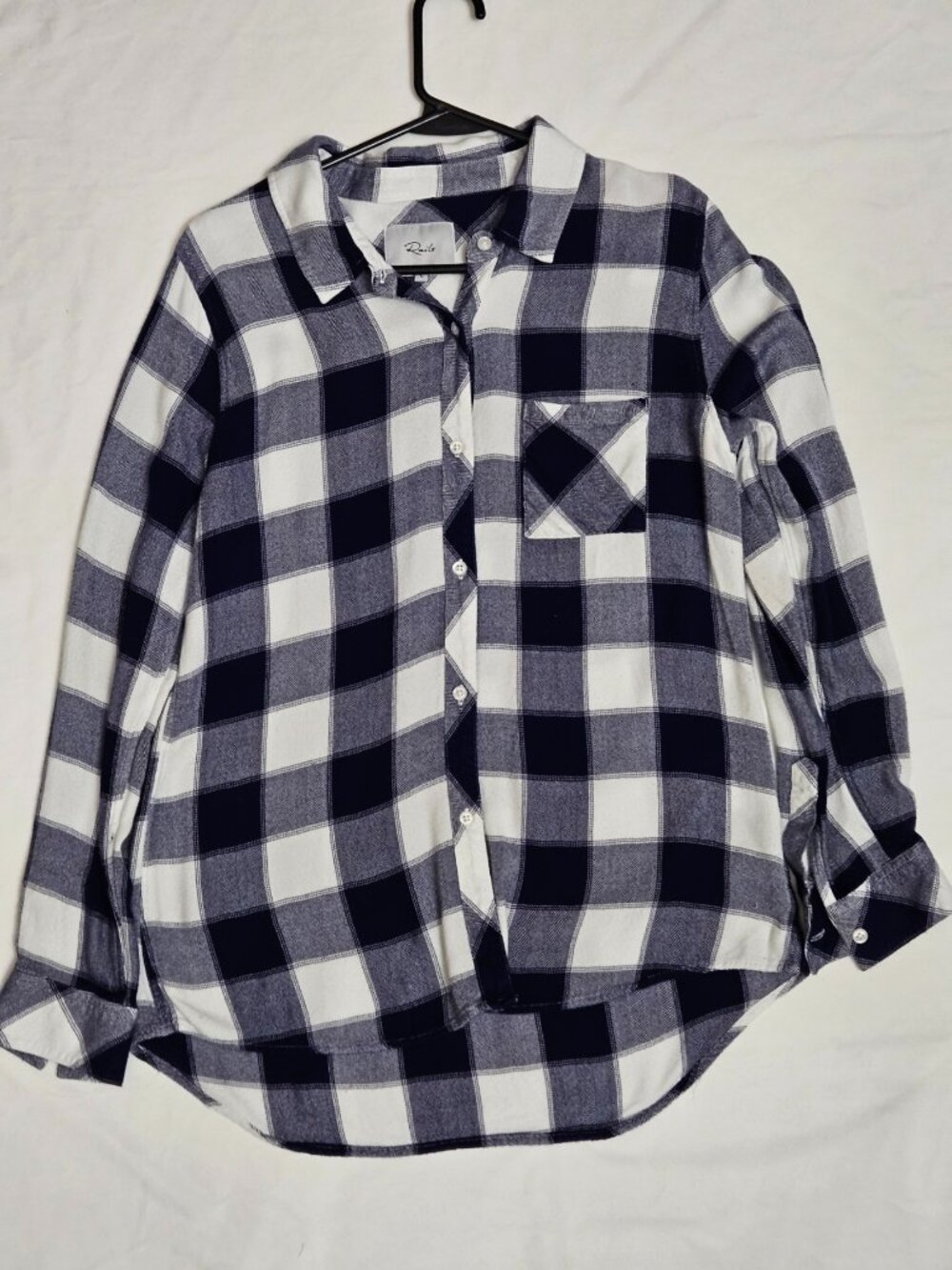 RAILS Hunter Navy White Buffalo Plaid Button Down Shirt Large Ultra Soft
